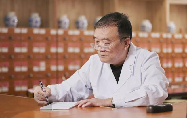 食管癌的病因病机是什么？其治疗方法是什么？