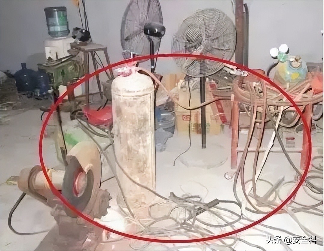 乙炔瓶与氧气瓶的安全距离,乙炔和氧气瓶安全距离是多少