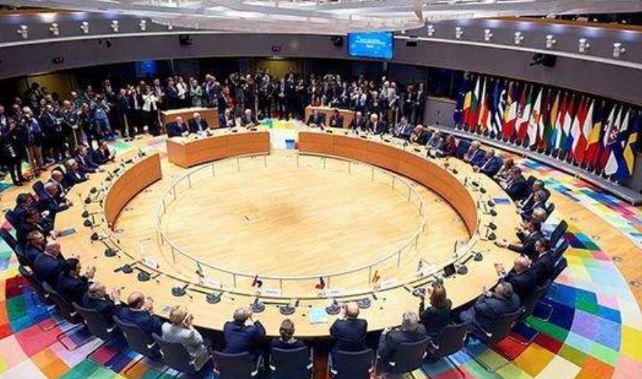 欧洲三驾马车排名,德国三驾马车大战荷兰三剑客