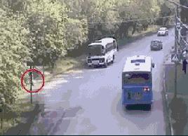 重庆客货车相撞致路人1死5伤,重庆客货车相撞已致5人死亡