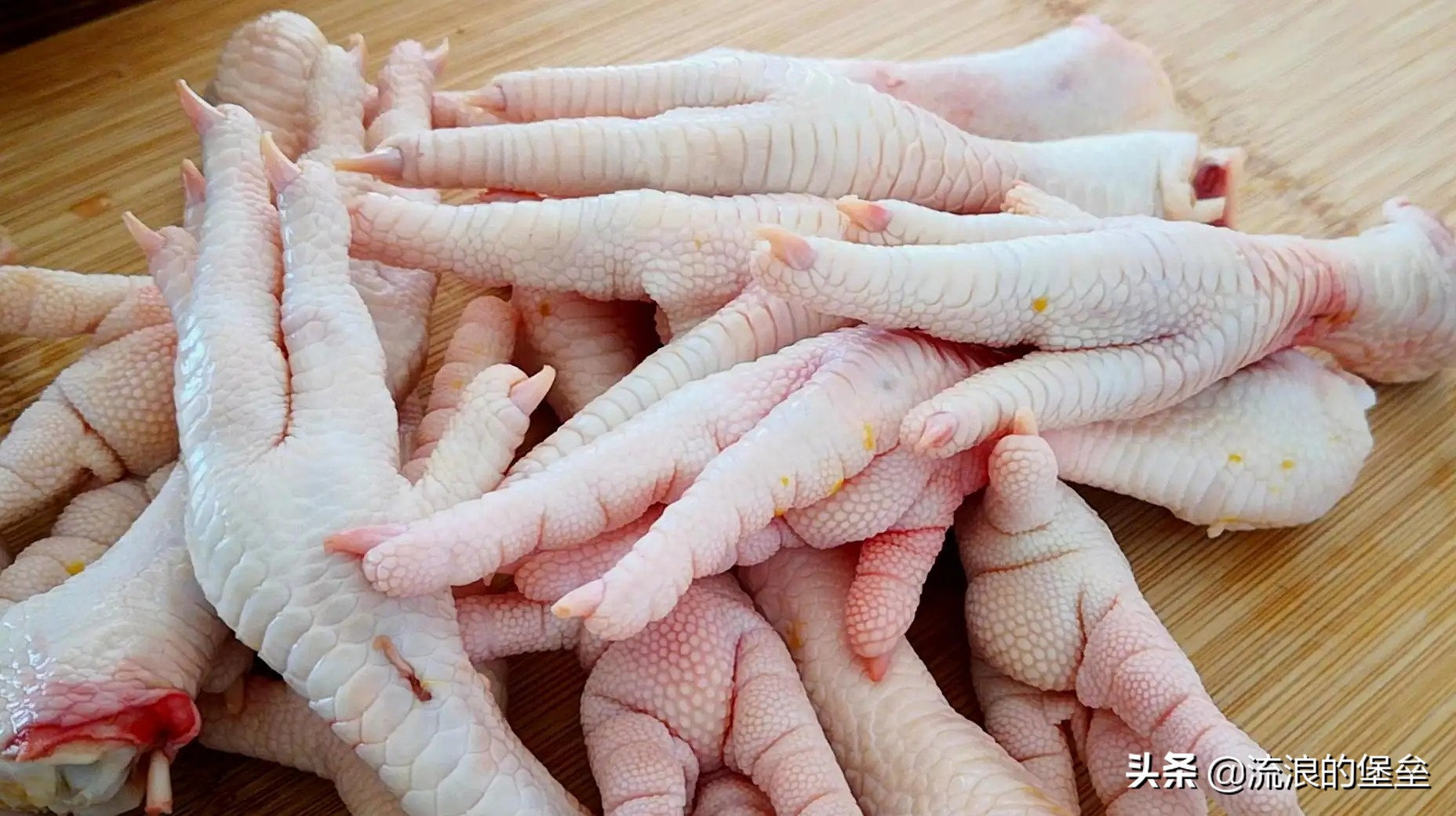 中国人“宝贝”的3种食材,外国人“从来不吃”,当“垃圾”扔掉