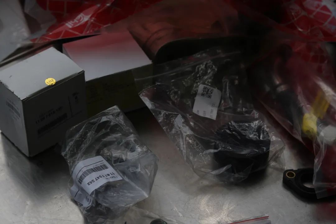 经典老车宝马x5翻新,宝马x5二手车整备翻新费用