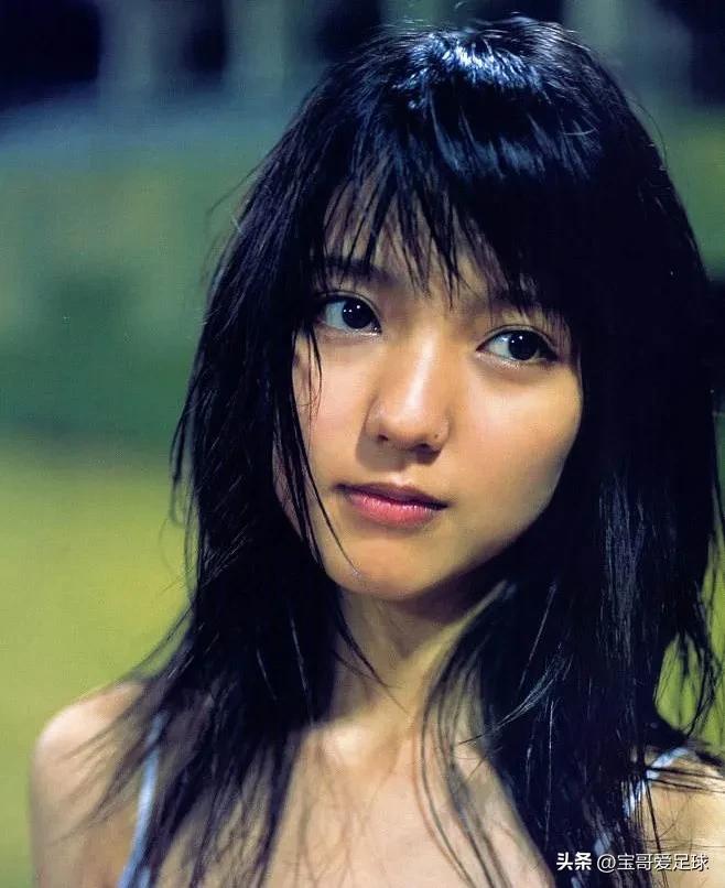 世界杯足球日本太太团,日本2018世界杯太太团