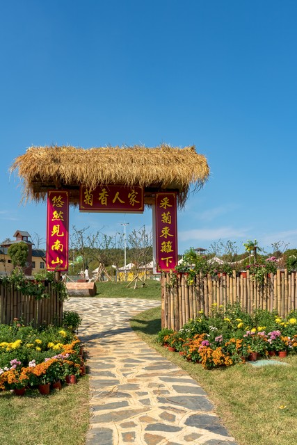 王勃滕王阁序中的成语,王勃的滕王阁序创造多少成语