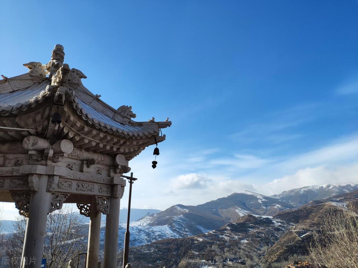 五台山一日游黛螺顶和五爷庙,来到五台山景区佛华山庄五爷庙