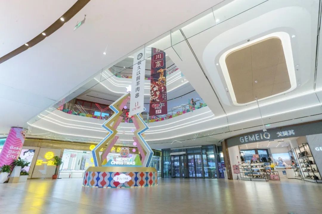上海宝山龙湖天街购物中心,上海宝山花园城商场