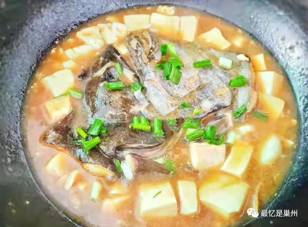 花鲢鱼头炖豆腐正宗做法,鱼头炖豆腐家常做法大全