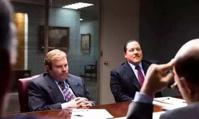 犹太人卖雨伞是什么说法,如果有一天你没钱了记得告诉我