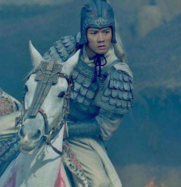 赵云和吕布相差几岁,赵云的样貌特征