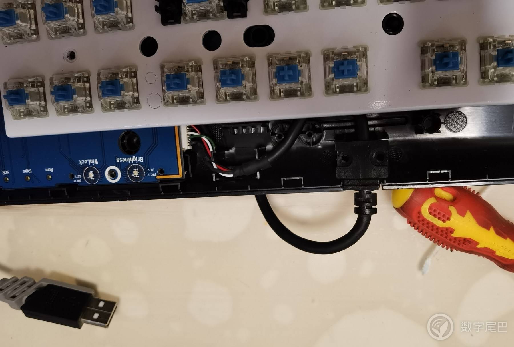 k68键盘布局,k68键盘换轴