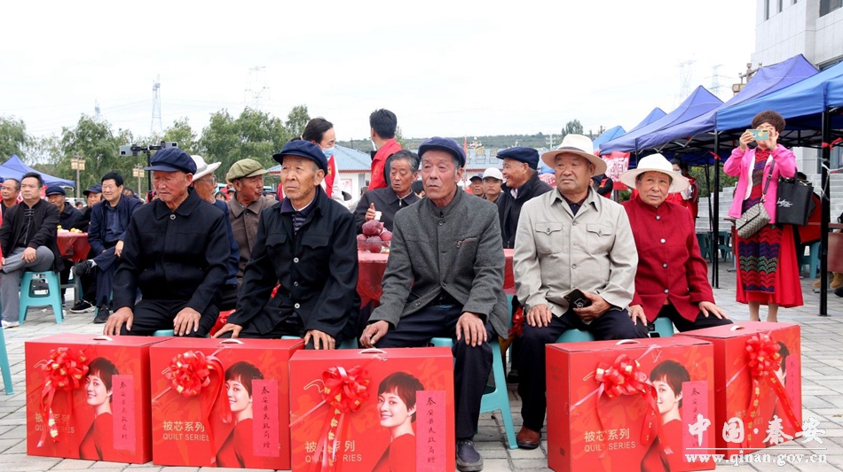 九九重阳节浓浓敬老情简介,九九重阳节，浓浓敬老情