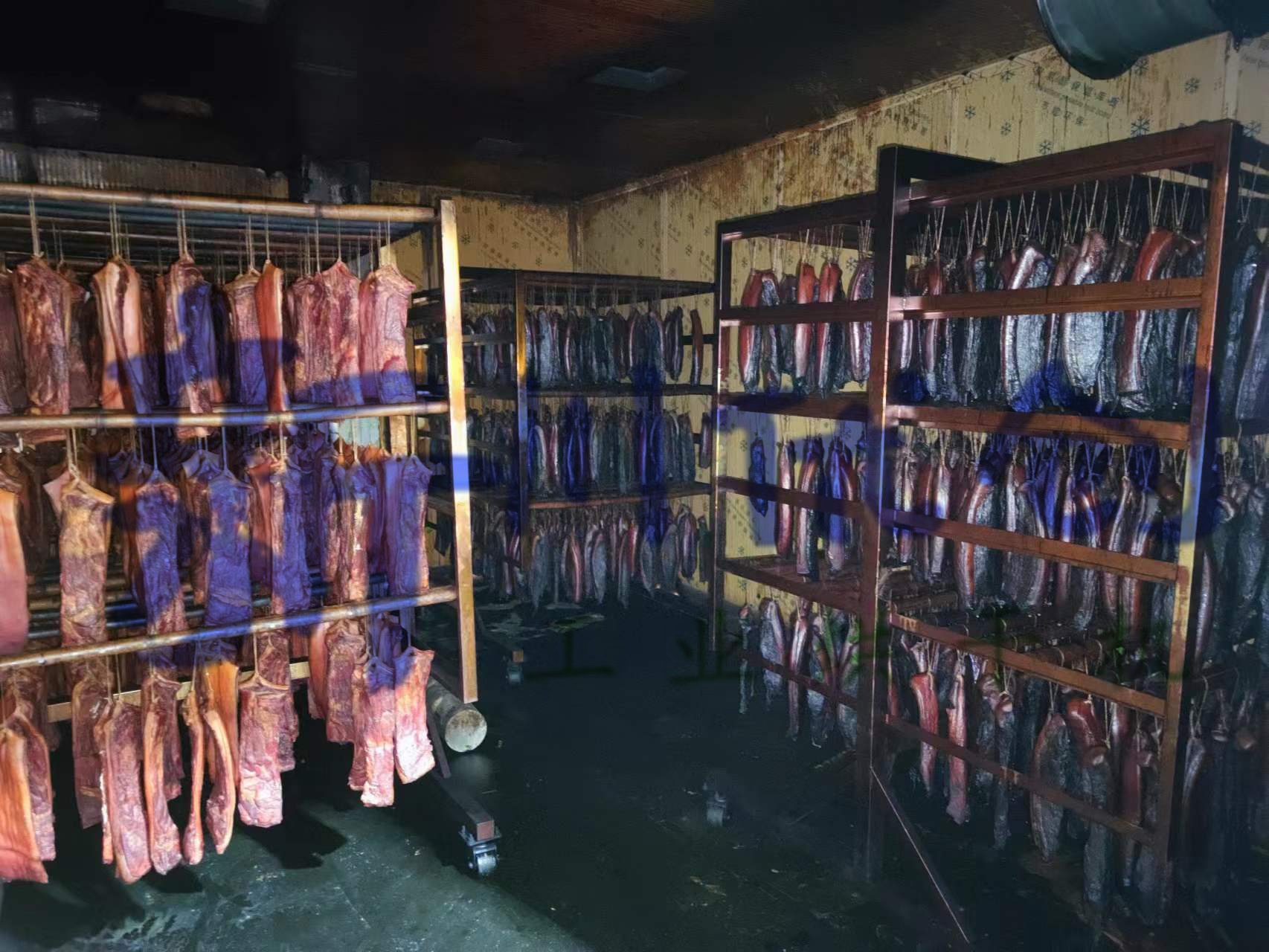 腊肉腊肠烘干房加工,新疆腊肉腊肠烘干房多少钱一台