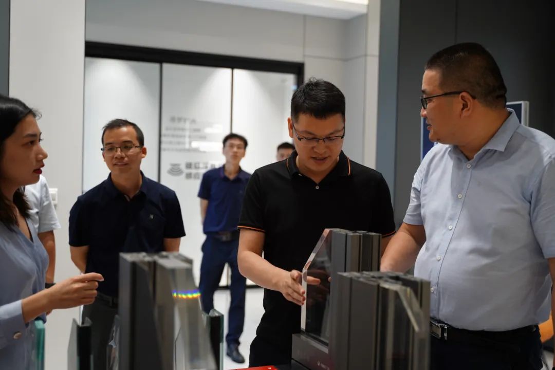 帝奥斯门窗和皇派门窗,博皇家居欢迎光临