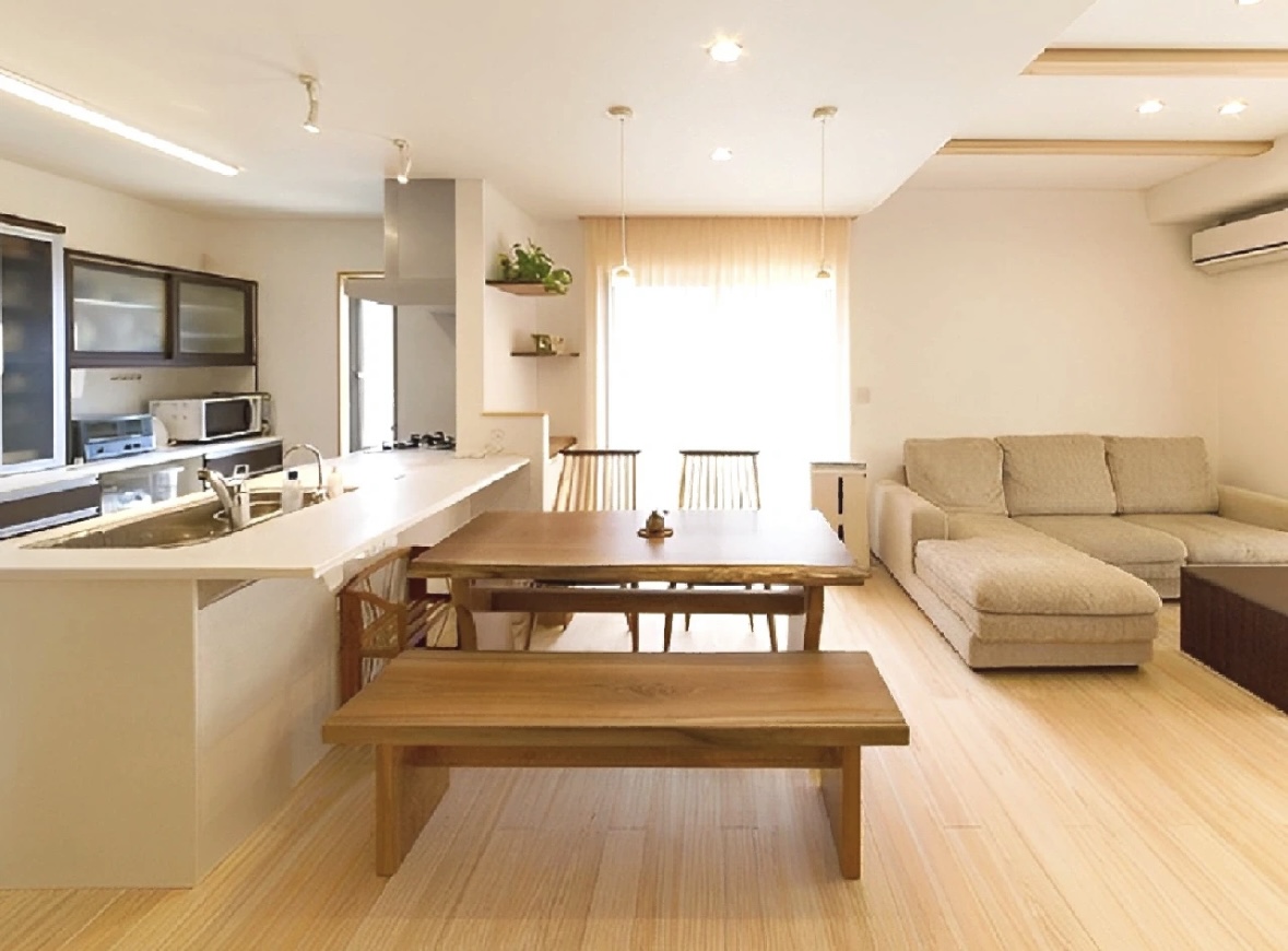 各种样式的岩板餐桌,实木餐桌和岩板餐桌效果图对比