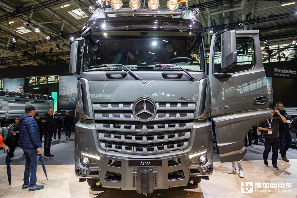 电动卡车站C位，硬汉选手也不少，带你逛2022宝马展奔驰卡车展台