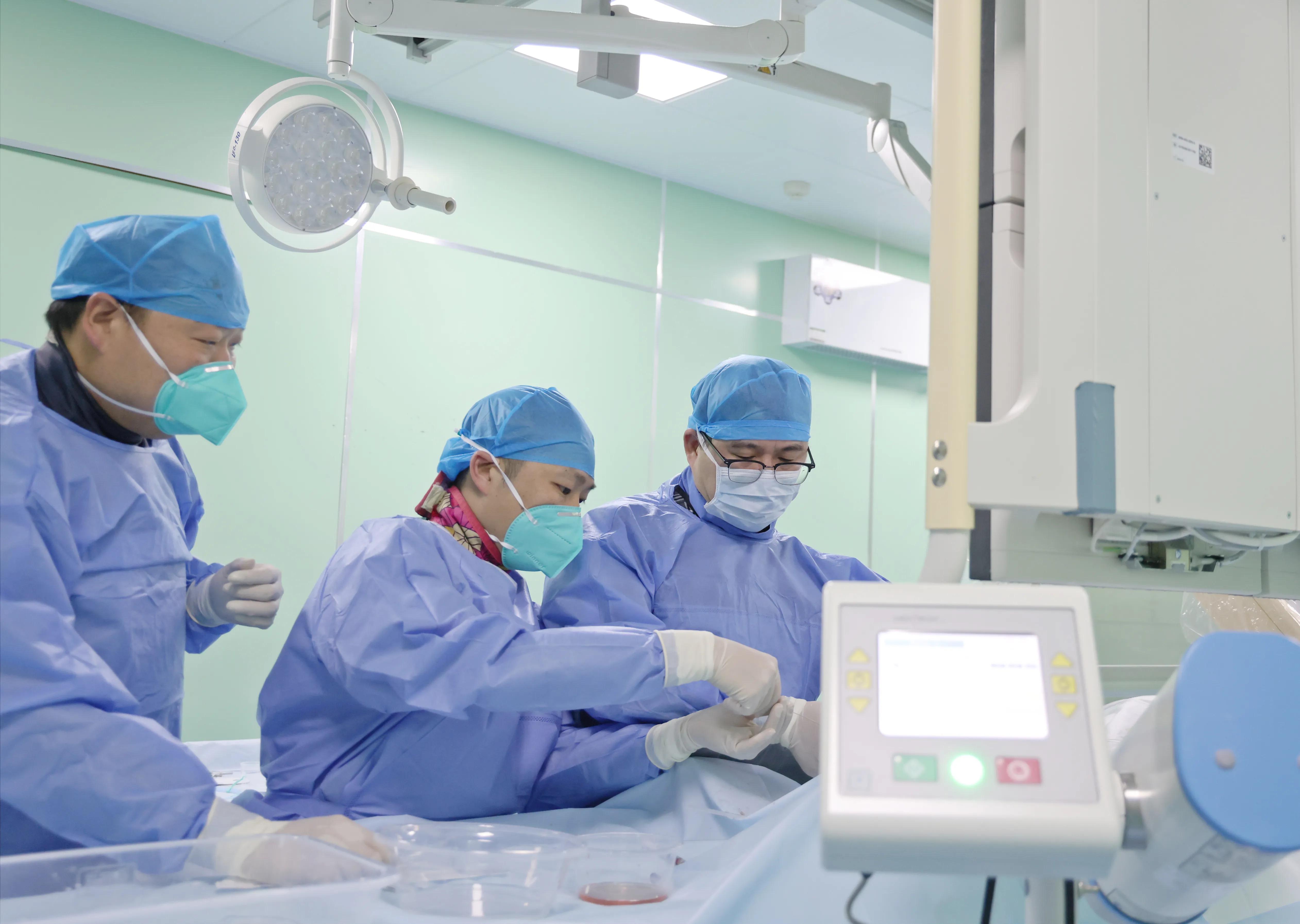 武汉市中心医院江森名医工作室成功实施首个肺动静脉瘘介入手术