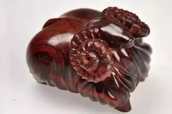 佛手雕件的寓意和象征,翡翠常见的雕件及寓意