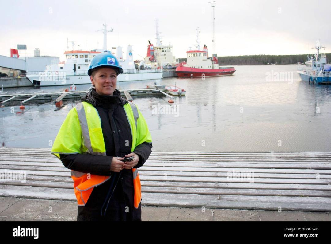 泰国渔民苦等瑞典初恋23年！绝美爱情爆红油管获600万*放播**：感动