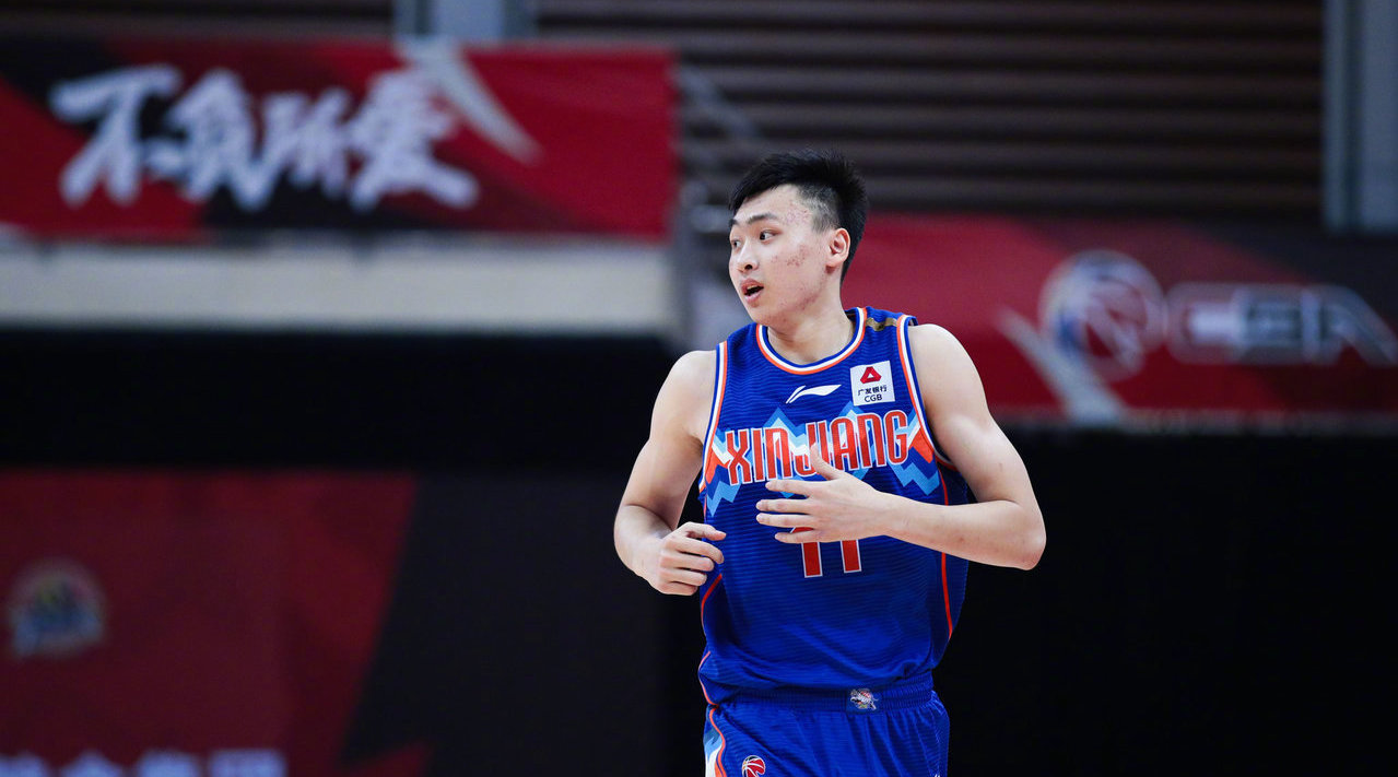 郭艾伦潘玮柏关系,郭艾伦颁奖典礼潘玮柏