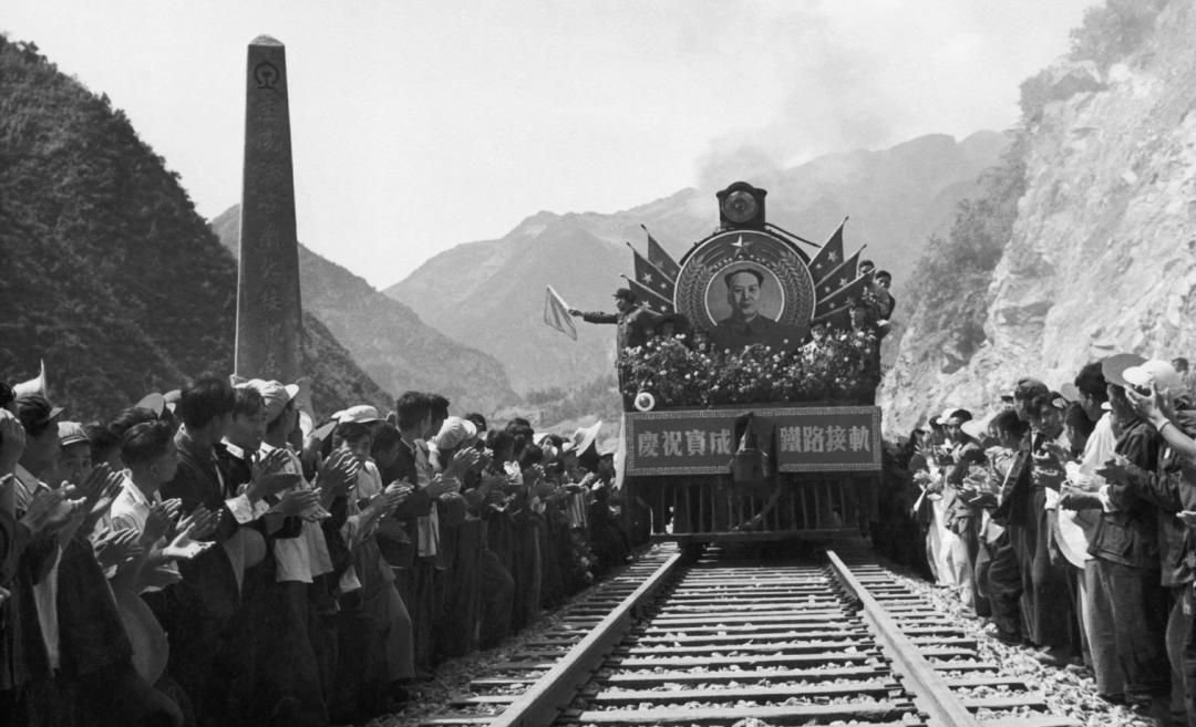 莫言退出小组家族了吗,莫言偶像王朔