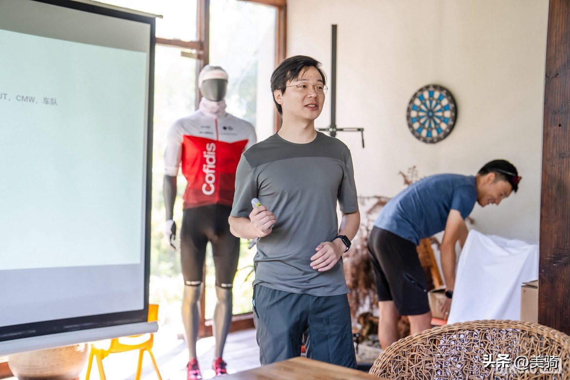 迪卡侬新款公路车发布会,迪卡侬公路车测评