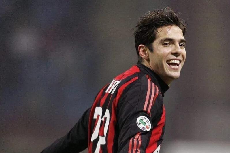 世界上有什么足球巨星,世界体坛最有影响力的巨星