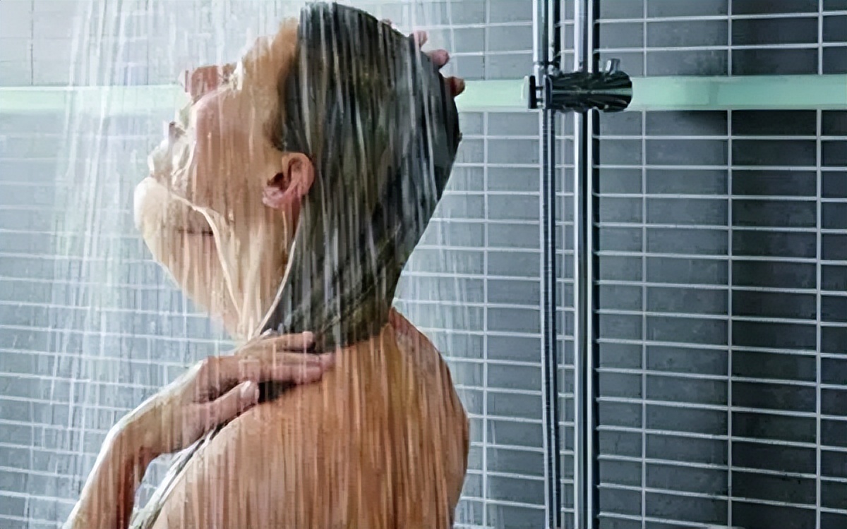 人身上有4个地方，最怕每天洗的勤，“脏”点反而会更健康