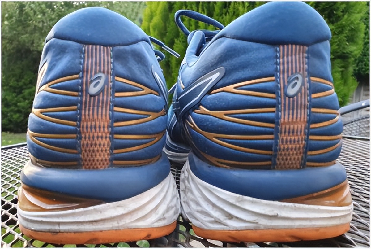 耐克airzoomalphaflynext%2,耐克airzoomvomero16怎么样