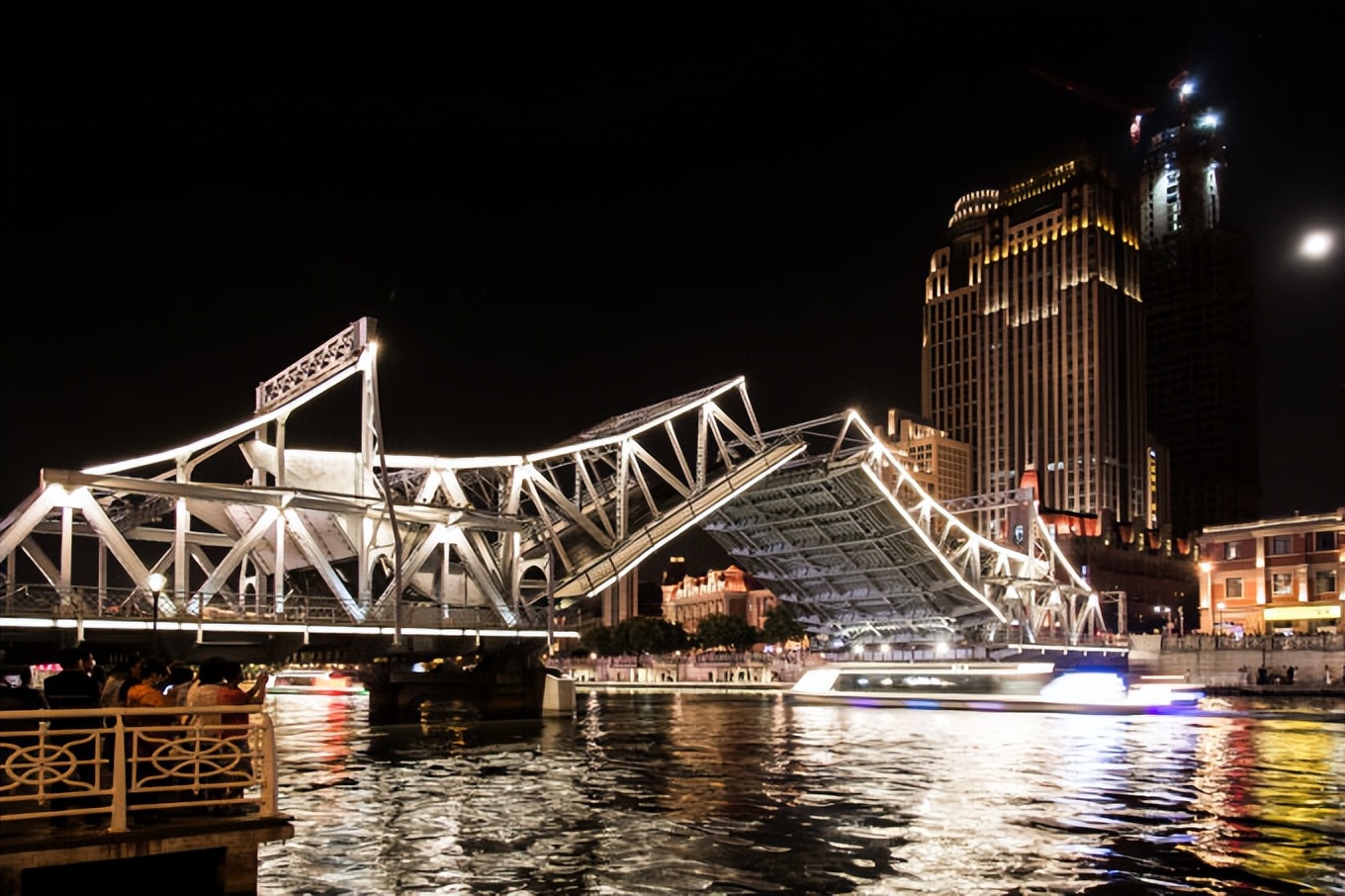 天津是个什么样的城市,天津与南京哪个城市好