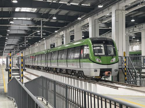 南京首条无人驾驶地铁列车亮相,南京无人驾驶地铁是几号线