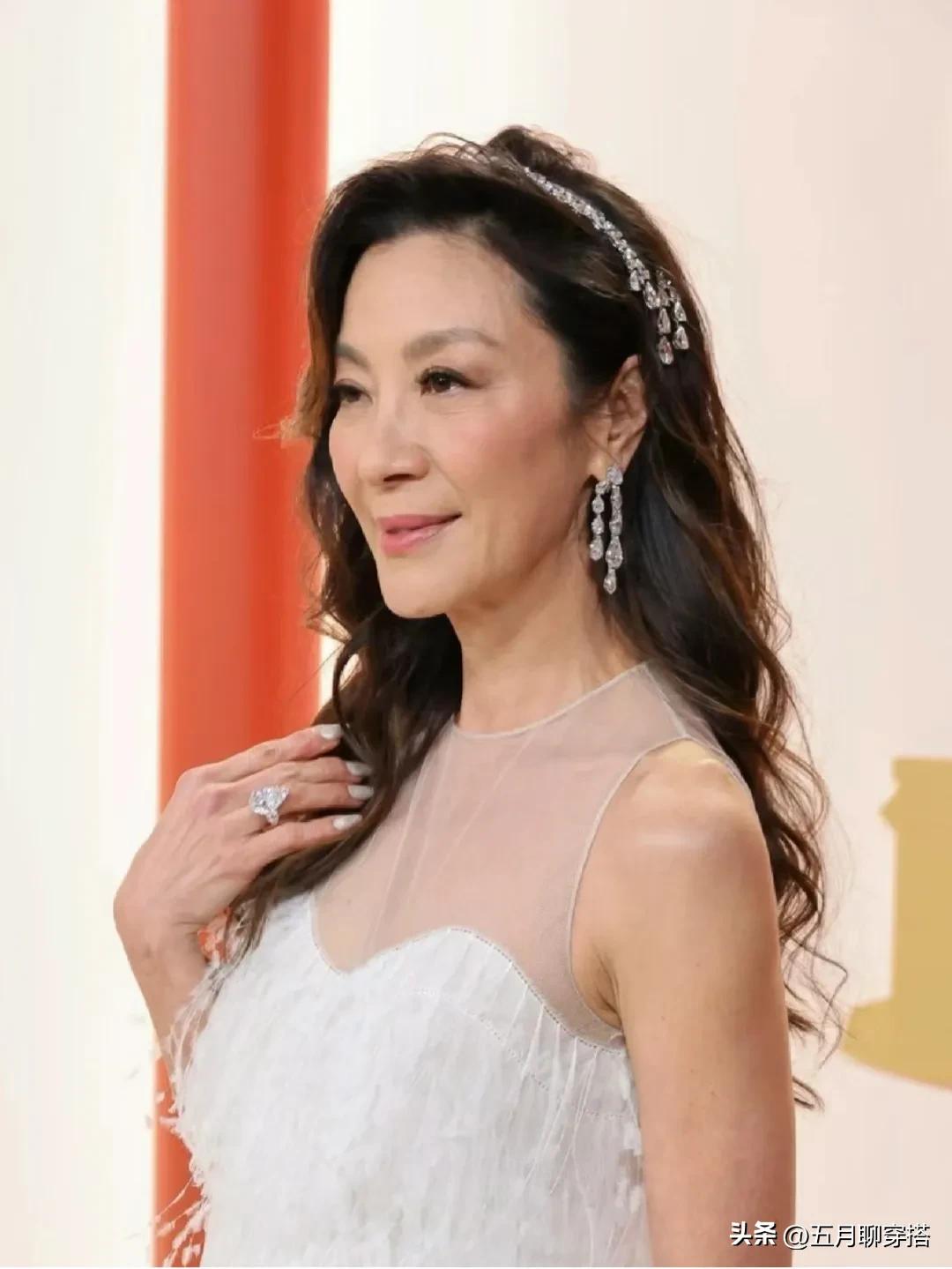 杨紫琼摘金奇缘珠宝,杨紫琼奥斯卡上戴的珠宝
