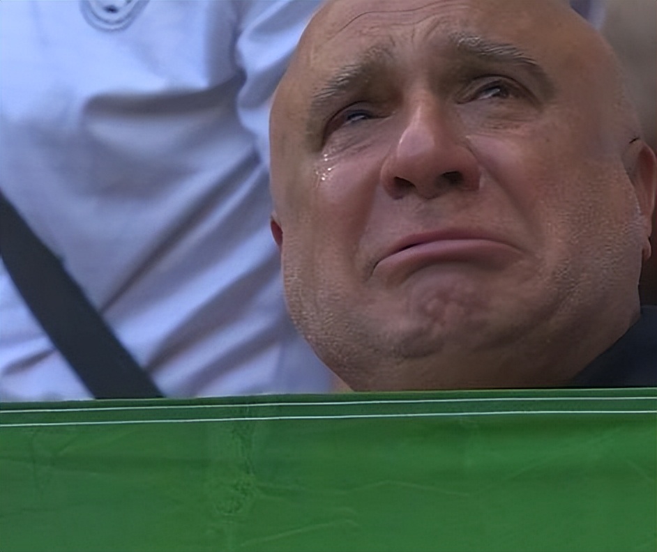 伊朗上演奇迹，但英格兰队引发强烈争议！网友：比赛很丑陋太无耻