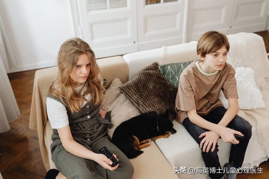 经常啃指甲手指怎么恢复,经常啃指甲指甲凹凸不平