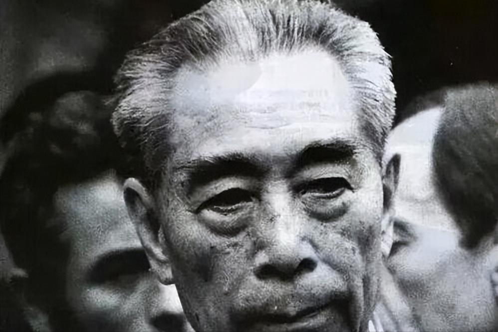 76年周总理去世，*剑英叶**拒绝致悼词：除毛主席论资历只有一人合适