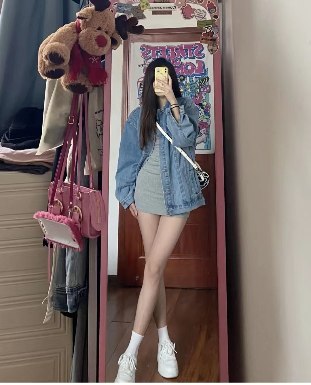 牛仔外套怎么穿搭才好看,牛仔外套的穿搭技巧和方法