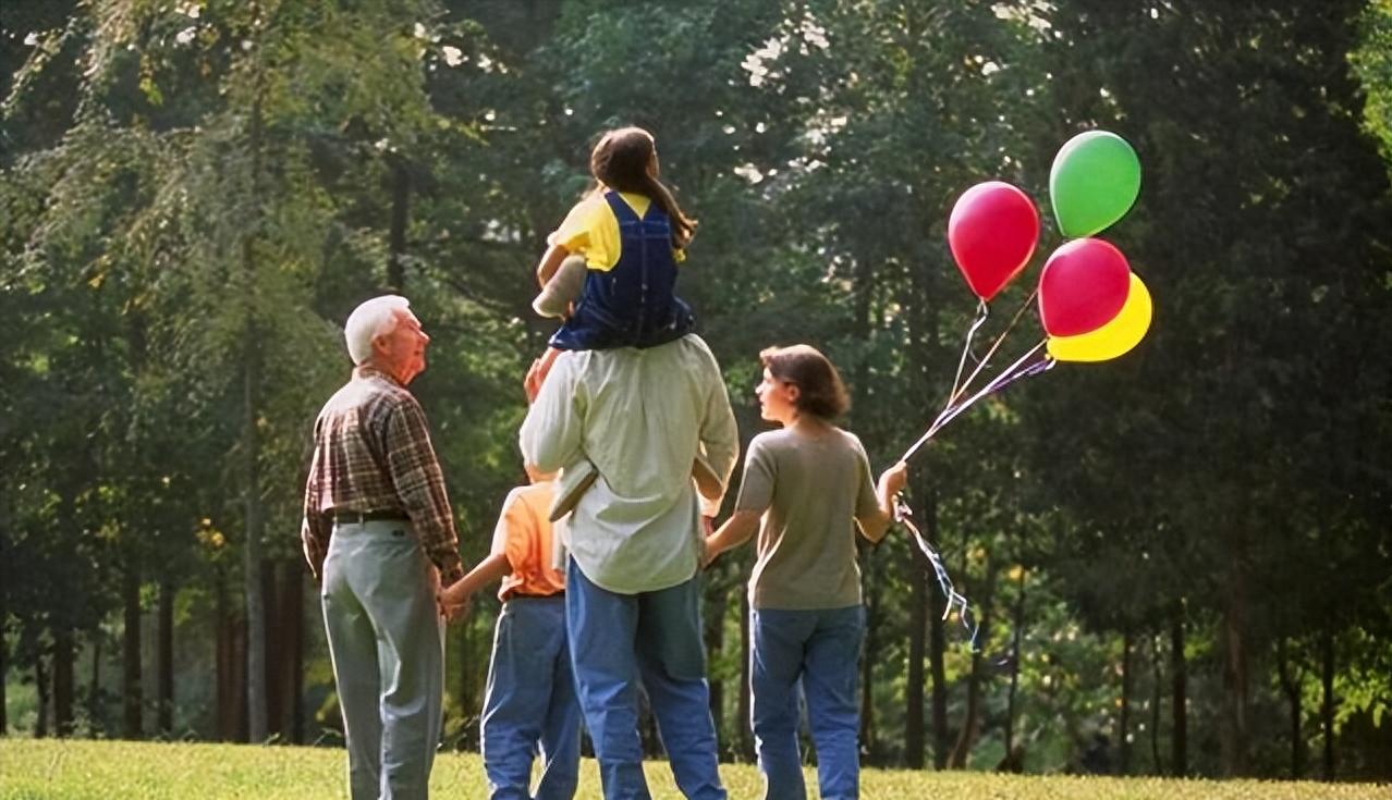 老公把工资交给婆婆保管老婆存了,婚后丈夫把工资卡交给母亲保管