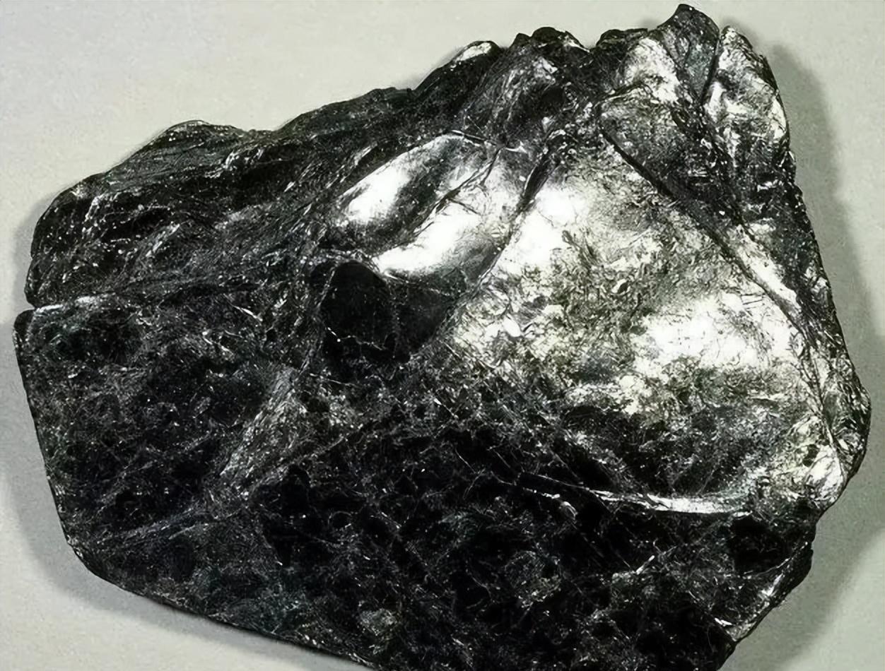 花岗岩最大的特点,花岗岩种类与区别