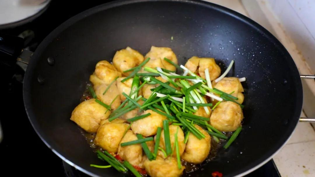 如何制作油豆腐好吃又简单,怎么做油豆腐好吃又简单方法