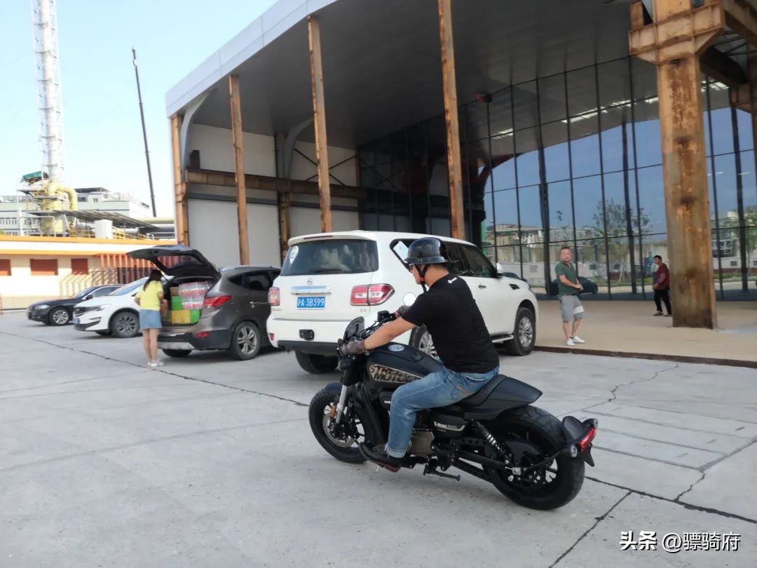 王野200摩托车官方价,motofino小马300落地价