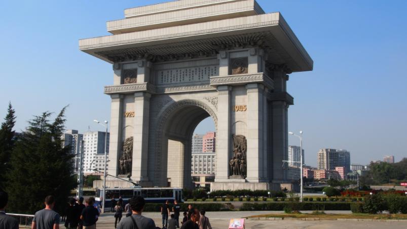 朝鲜不加班,朝鲜导游问我收入