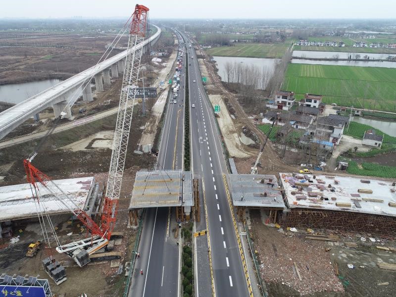 高速公路3000公里免费何时开始,国务院2020高速费免费时间