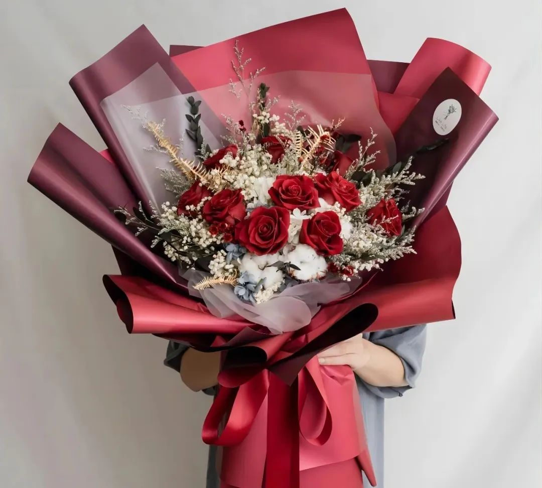 情人节送巧克力代表什么意思,在日本情人节送巧克力