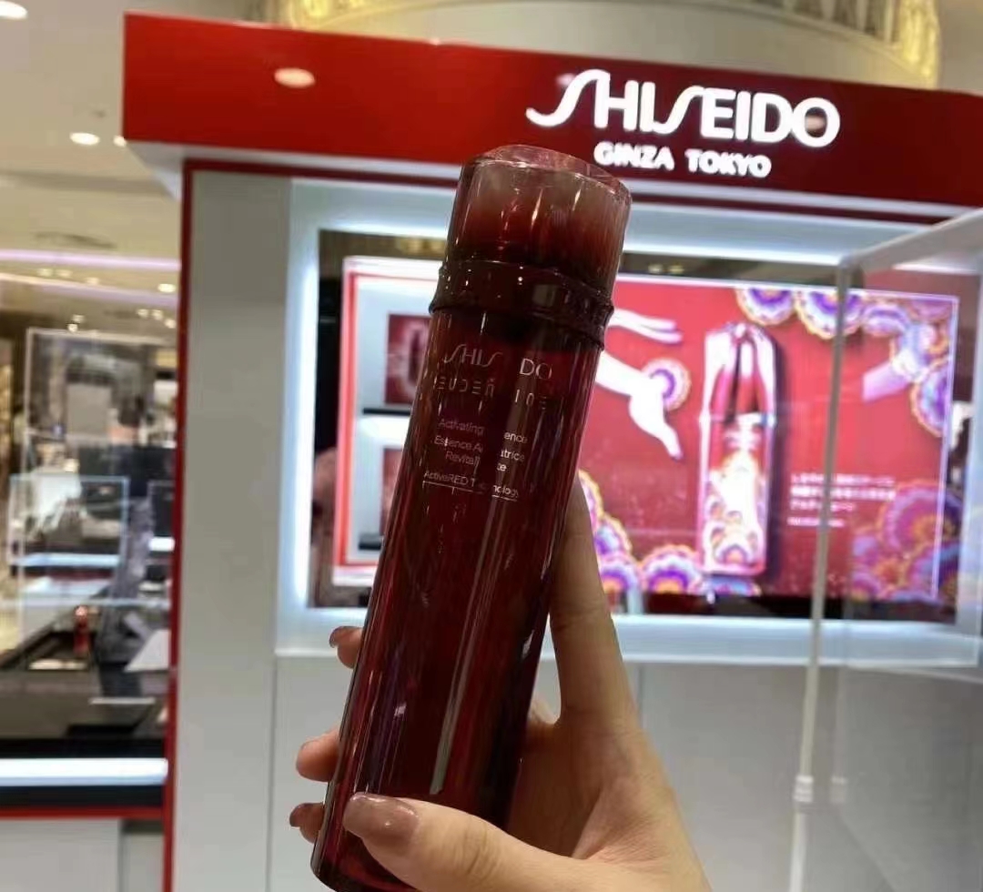 资生堂悦薇水和红色蜜露哪个好,资生堂红色蜜露精华水和茵芙莎