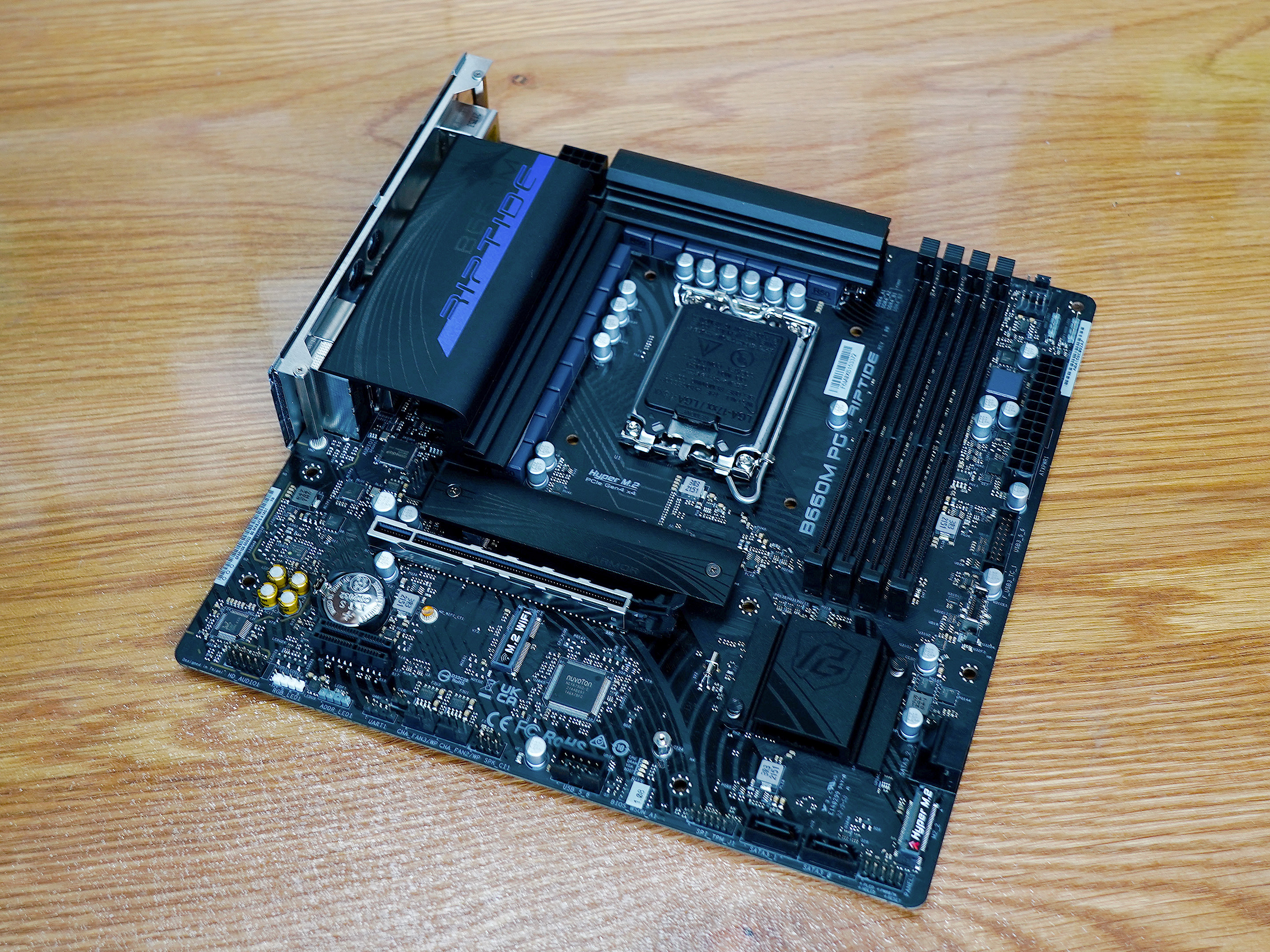 非K酷睿超频才最有性价比!双11送一套反光污染的主机方案