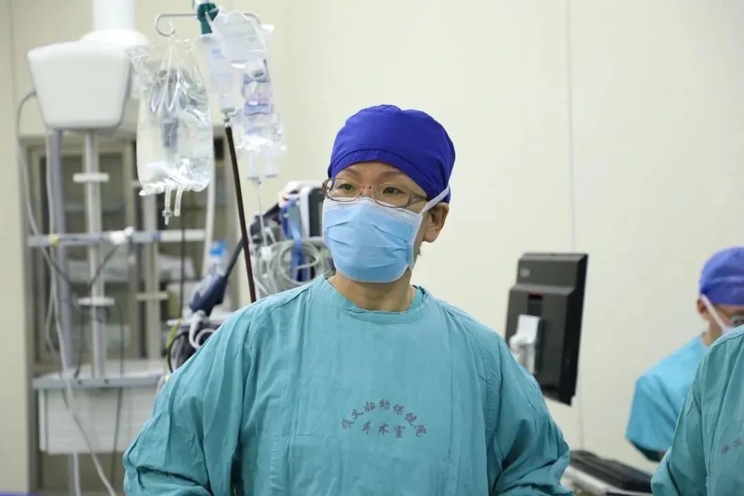 月经突然大出血到休克,月经大出血抢救成功几率