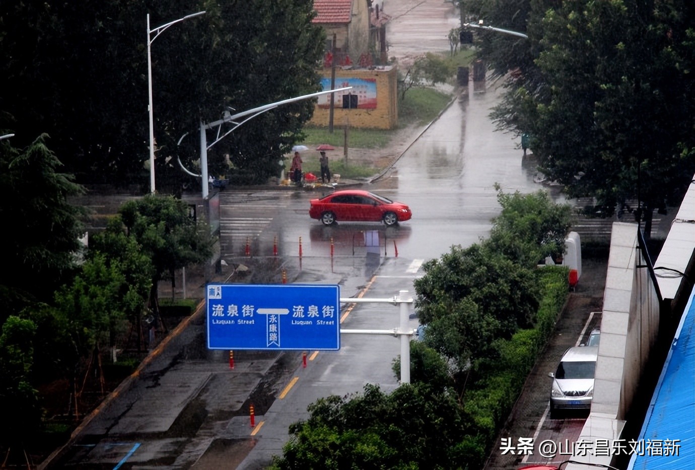 阴雨连绵网易云,阴雨连绵网易云卡点