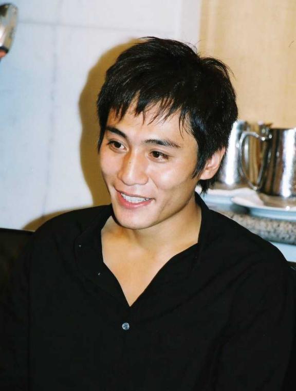 16年后再看刘烨与谢娜的感情，才明白：分手是对彼此最好的选择