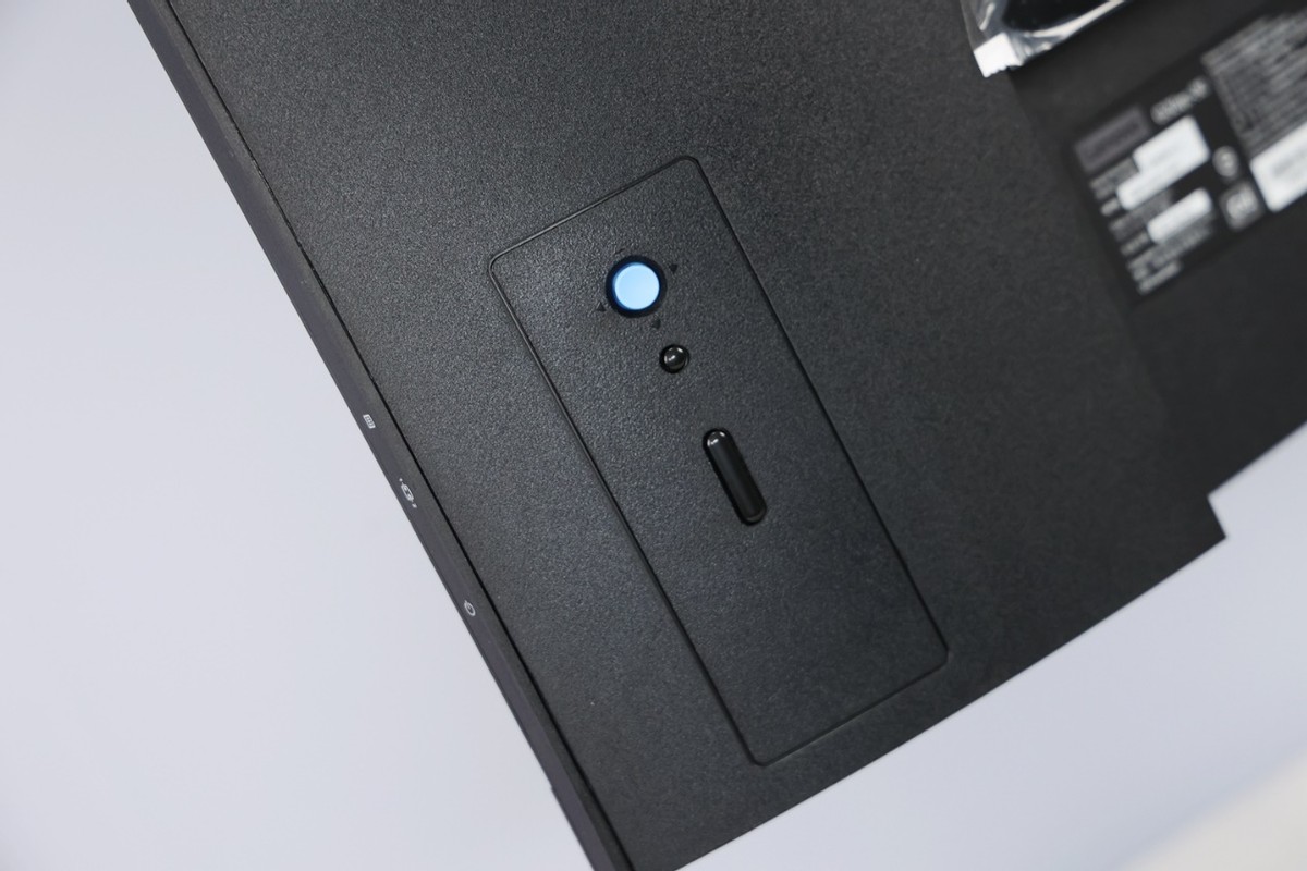 联想g27q-20显示器测评,联想l24q-35显示器评测