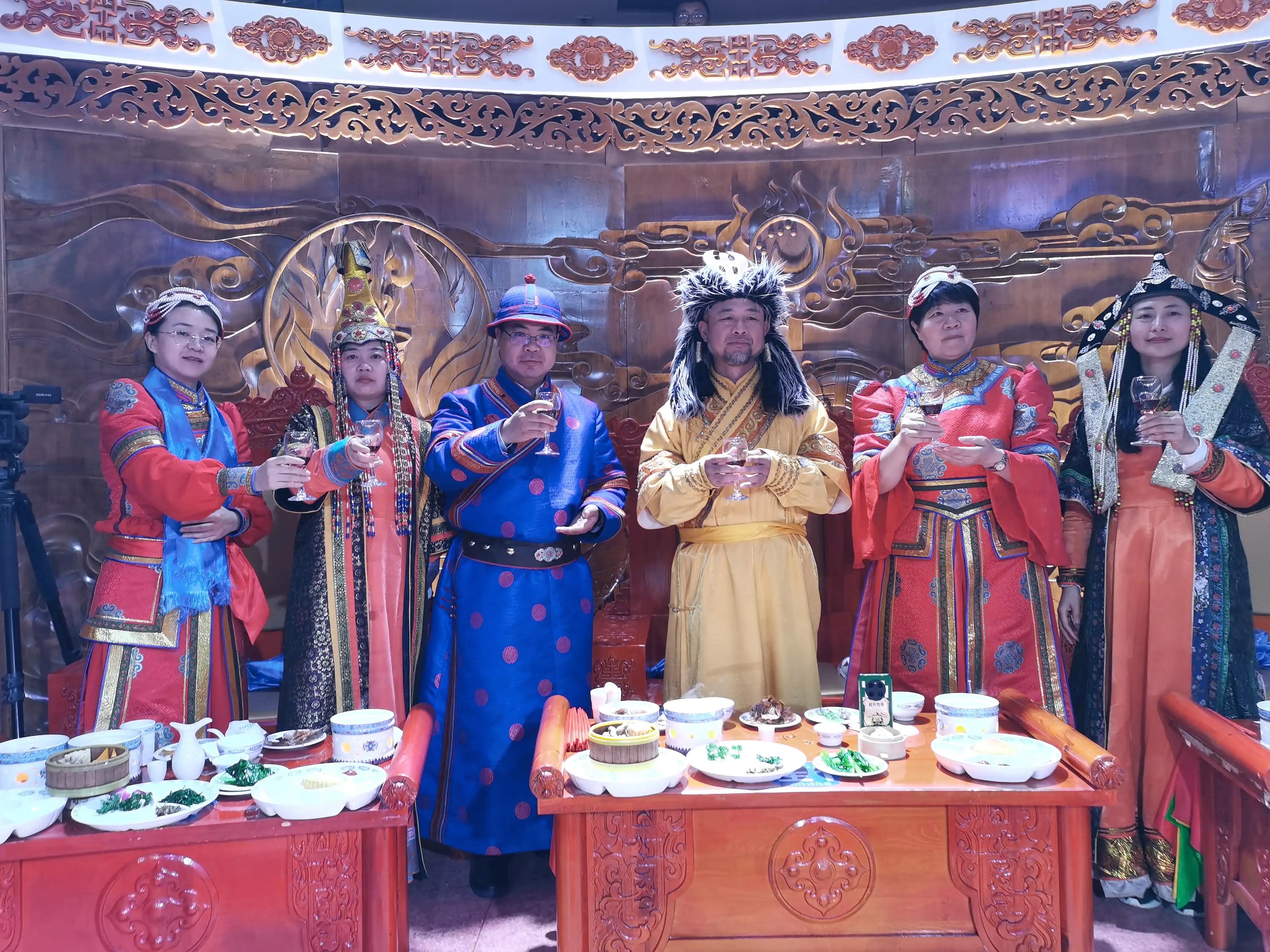 鄂尔多斯市文旅集团与西安重点旅行社深化合作恳谈会隆重召开