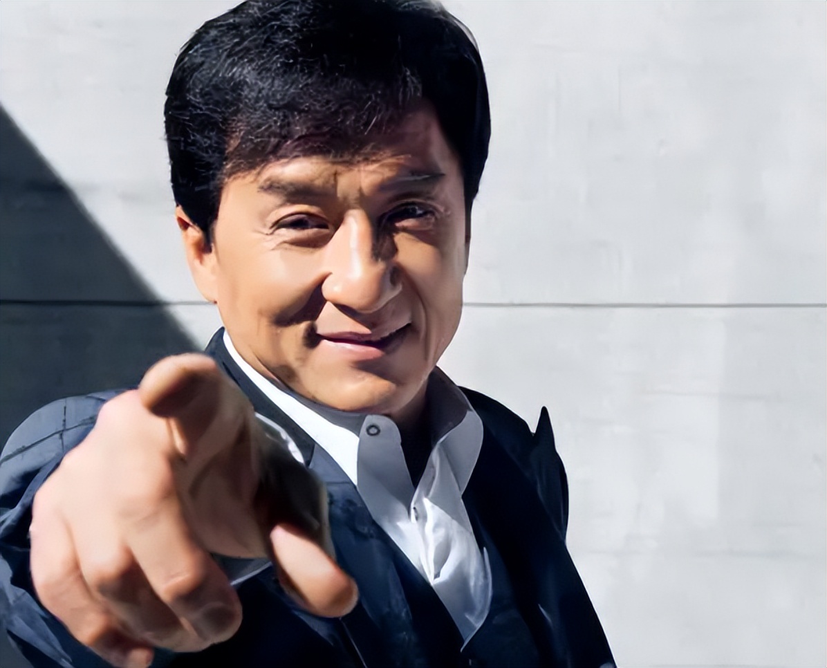 成龙武汉设计工程学院见面会,成龙出席武汉大学典礼